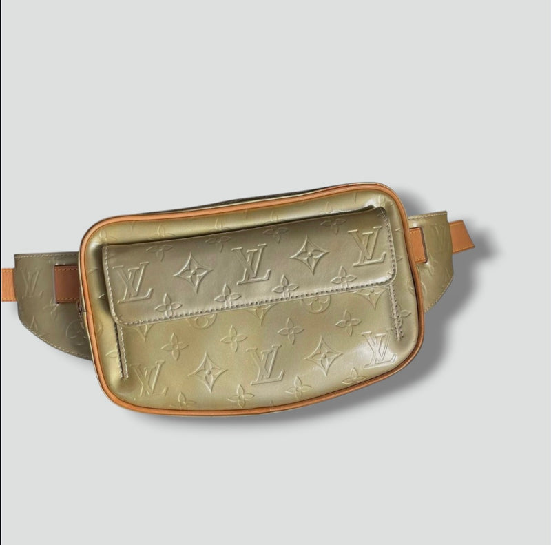 Sourced limited accessories and clothes Louis Vuitton monogram vintage golden waist bag – Secondhand Streetwear