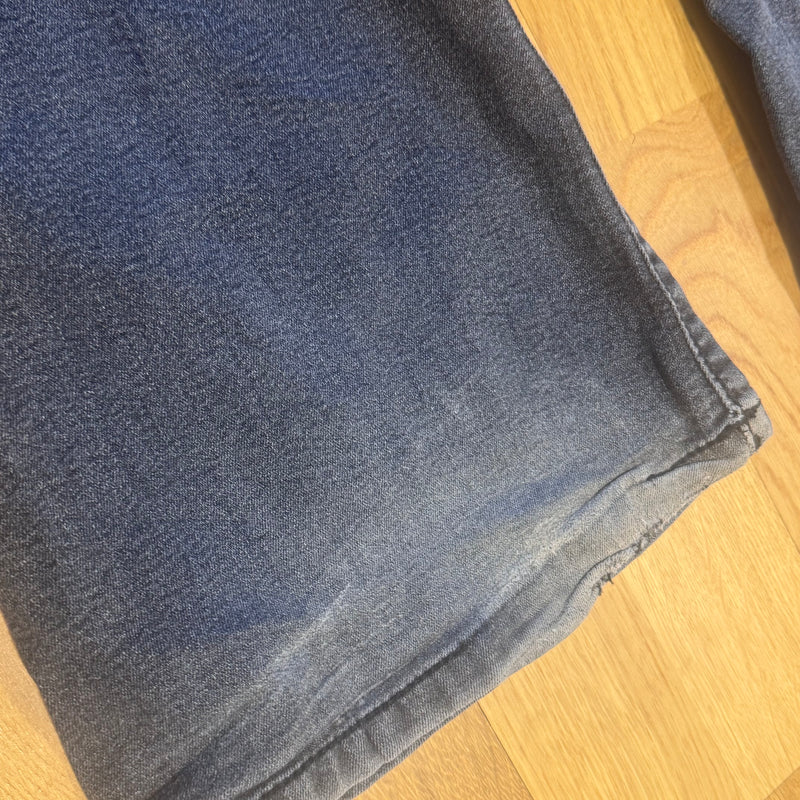 Detailansicht: Sourced limited accessories and clothes Miss Me plain wide leg bootcut jeans – Logo, Nähte oder Material