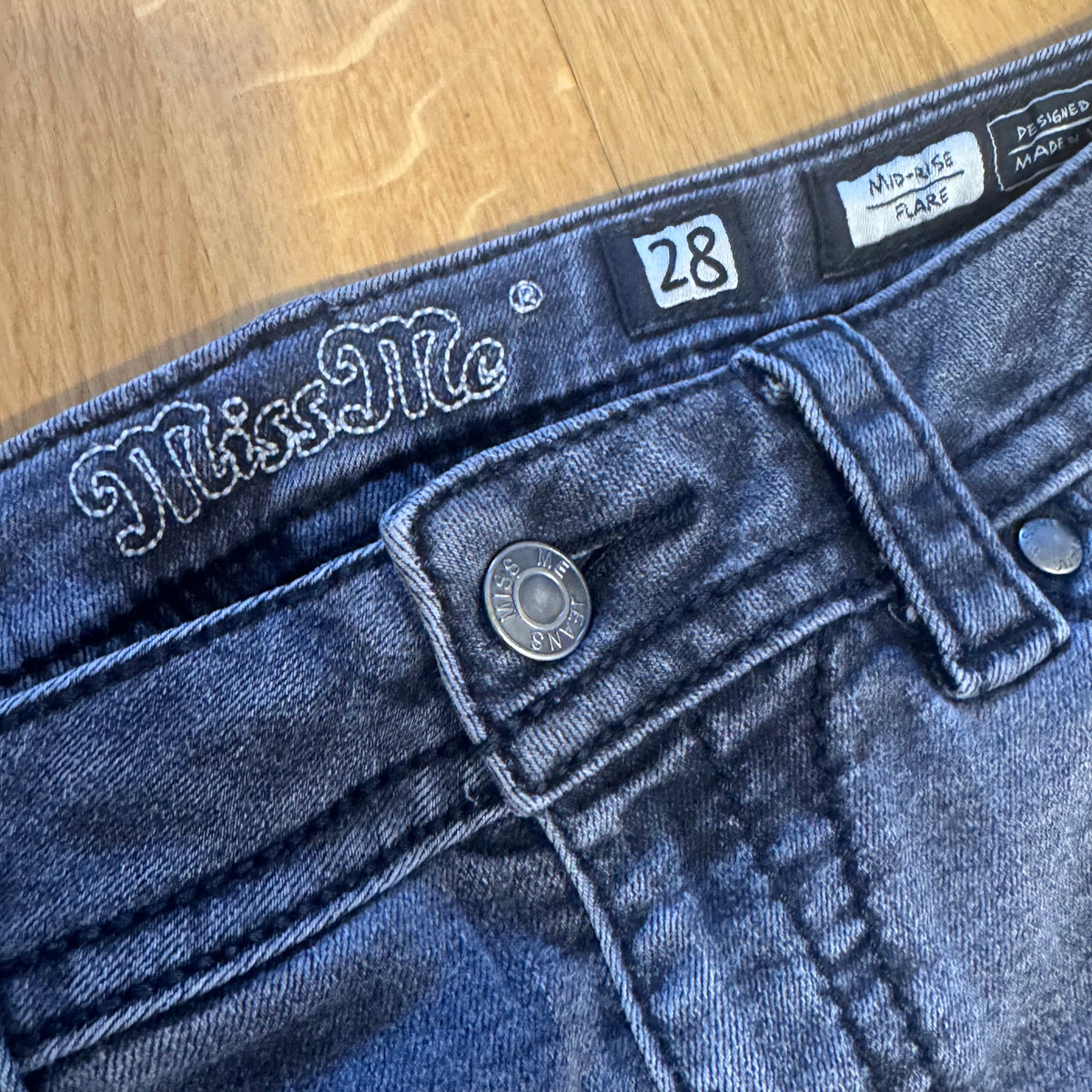 Miss Me plain wide leg bootcut jeans – Close-up 4