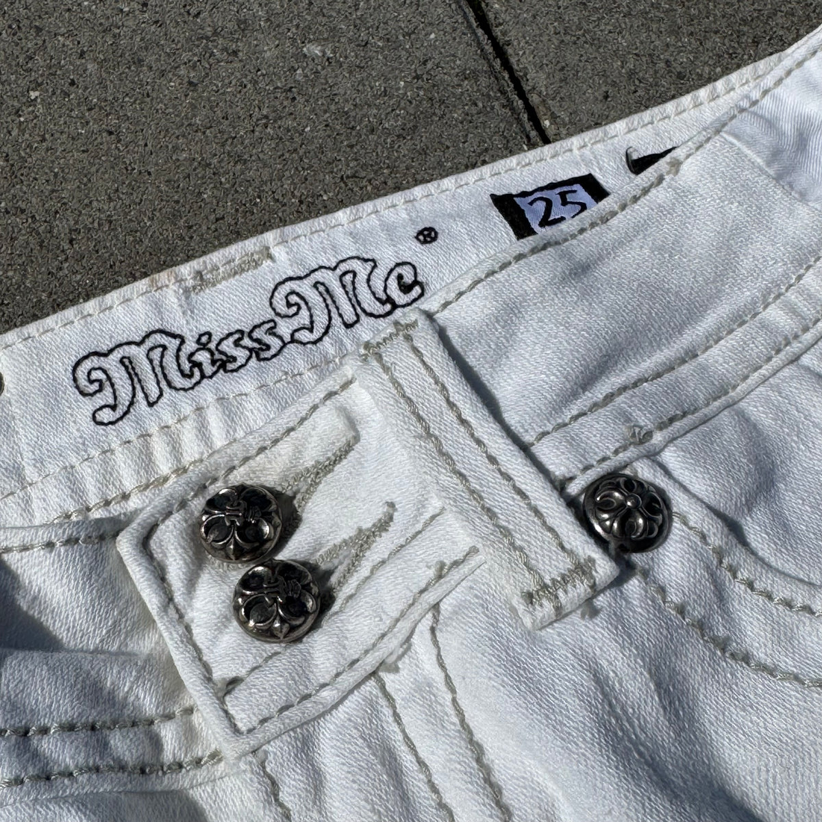 Miss Me white wide leg low waisted pants – Close-up 6
