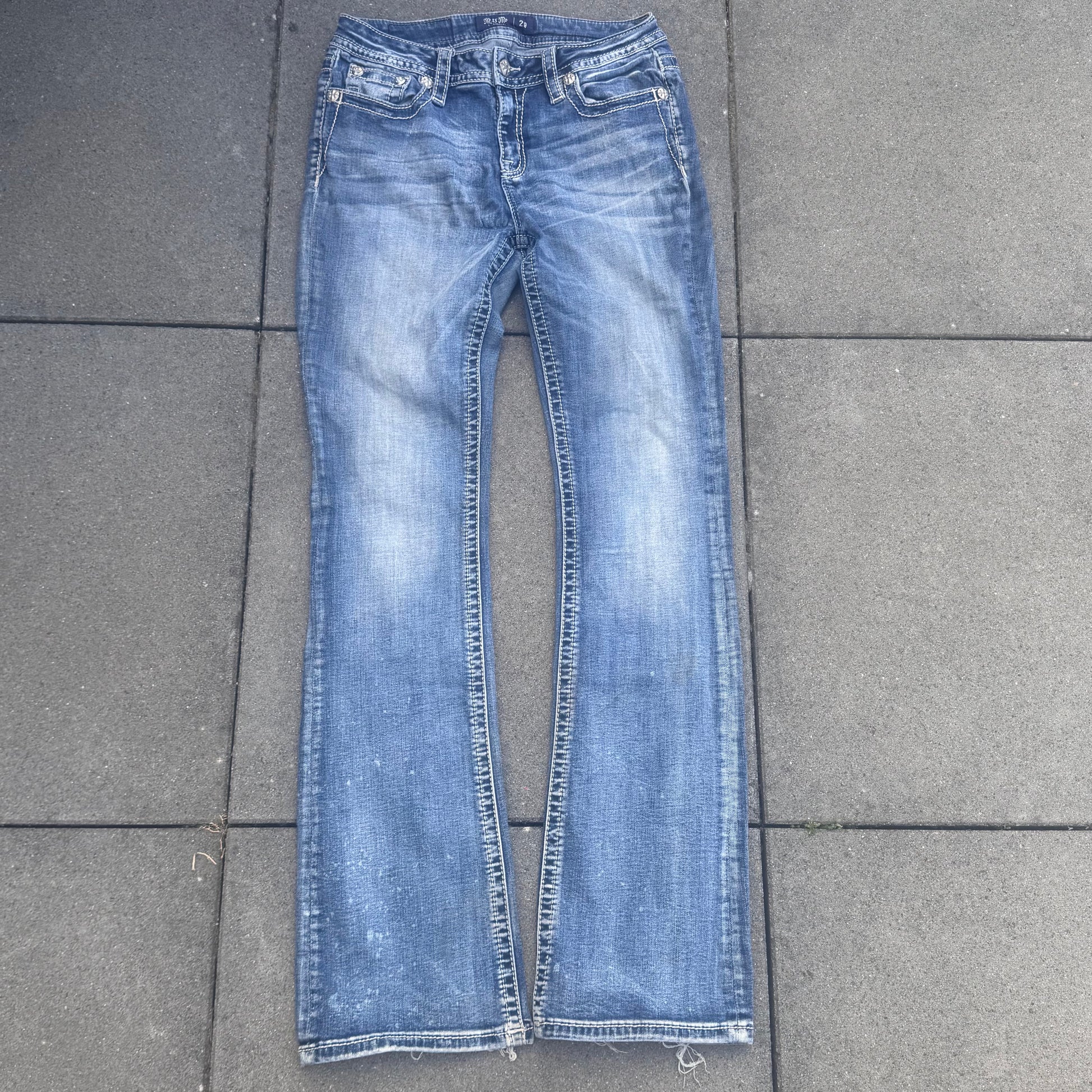 Miss Me y2k bootcut high waisted jeans – Close-up 5
