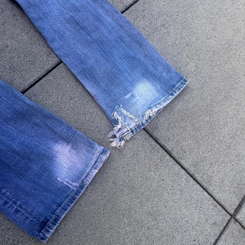 Detailansicht: Sourced limited accessories and clothes Miss Me y2k bootcut pink washed jeans – Logo, Nähte oder Material