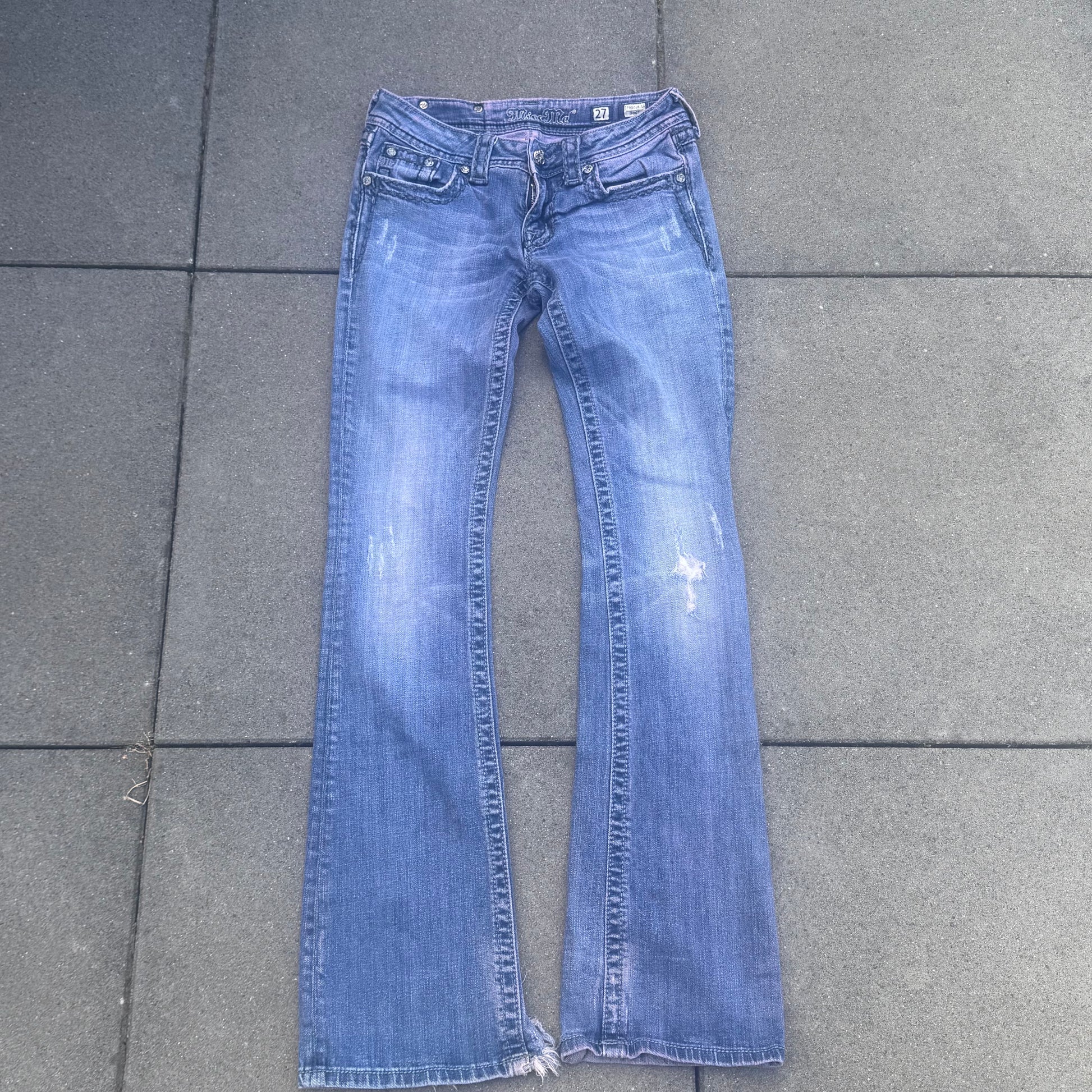 Miss Me y2k bootcut pink washed jeans – Close-up 4