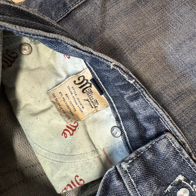 Detailansicht: Sourced limited accessories and clothes Miss Me Y2K vintage low waist jeans – Logo, Nähte oder Material