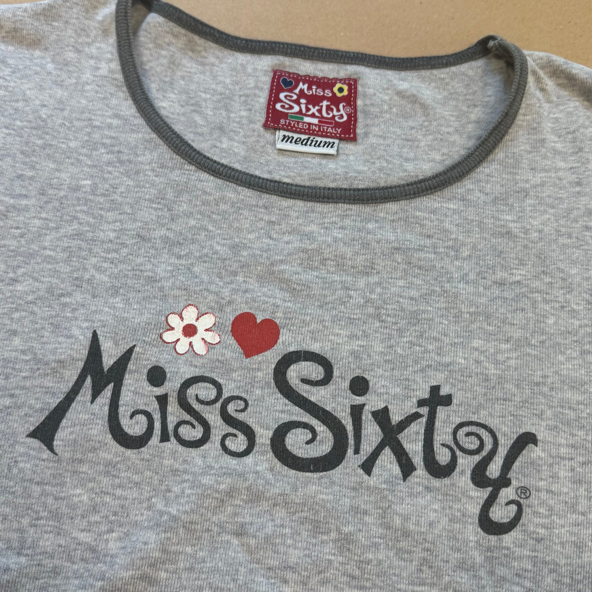 Miss Sixty cropped summer t-shirt – Close-up 1