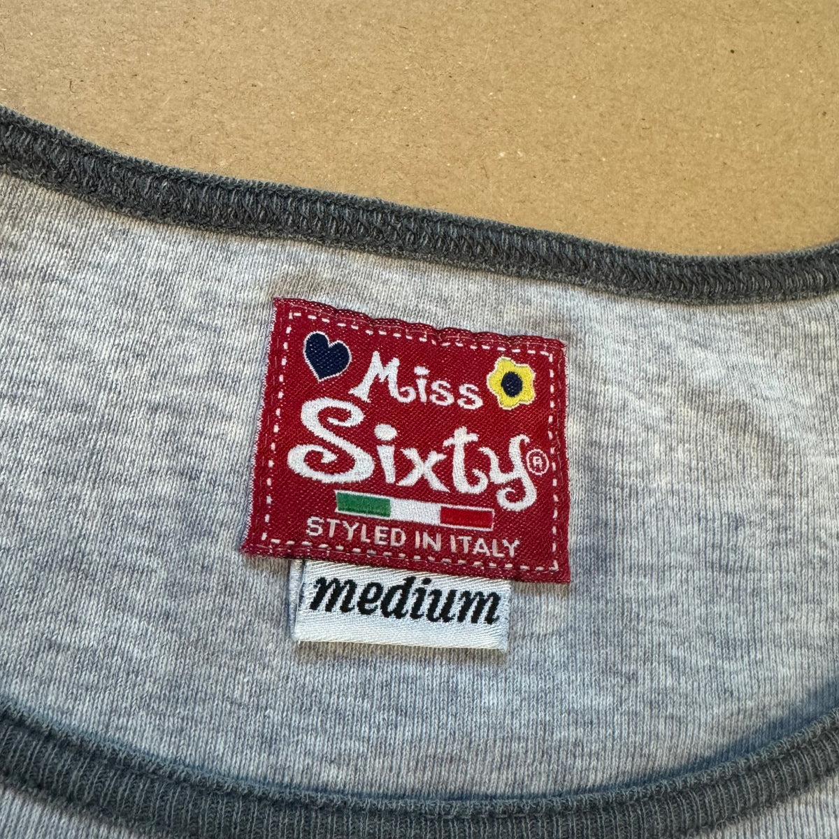 Miss Sixty cropped summer t-shirt – Close-up 2