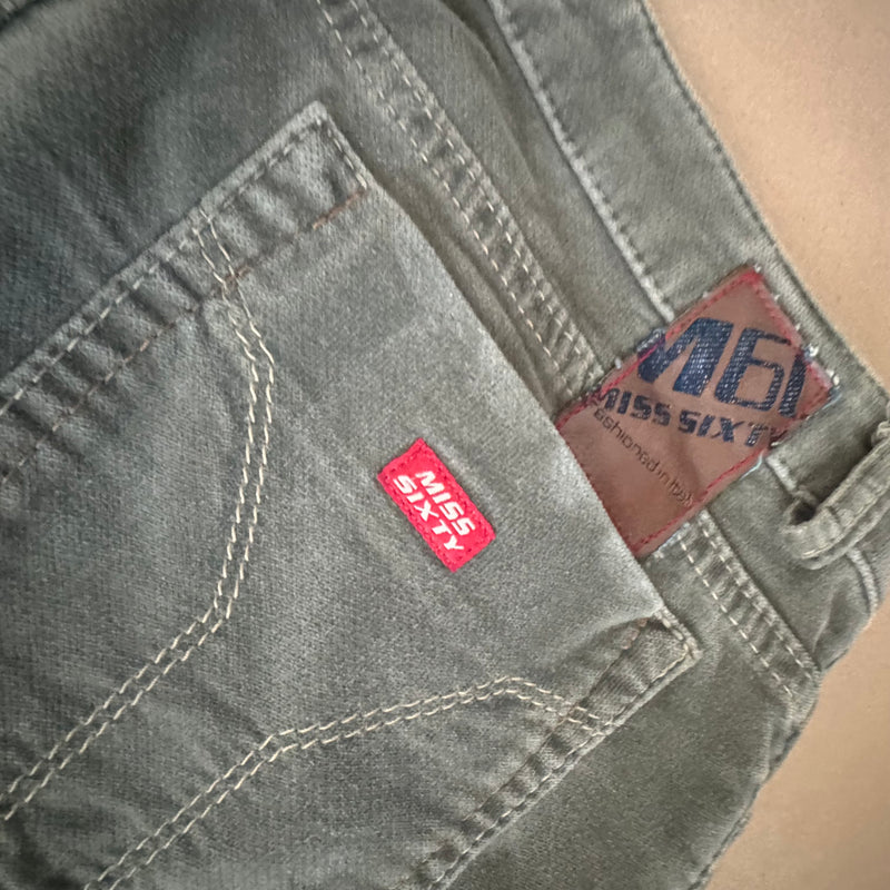 Detailansicht: Sourced limited accessories and clothes Miss Sixty extra low wide-leg retro pants – Logo, Nähte oder Material