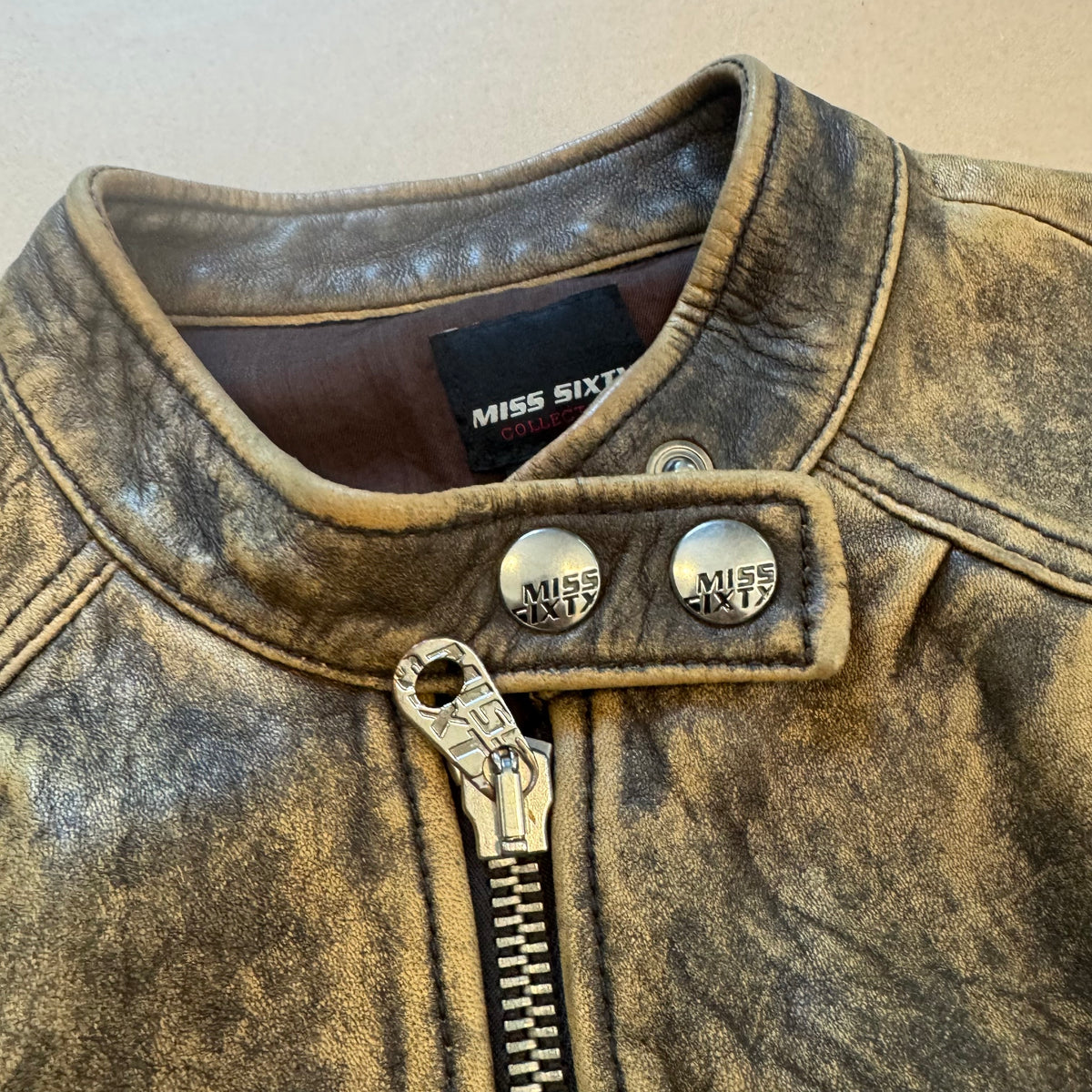 Miss Sixty stylish women's leather jacket – Close-up 1