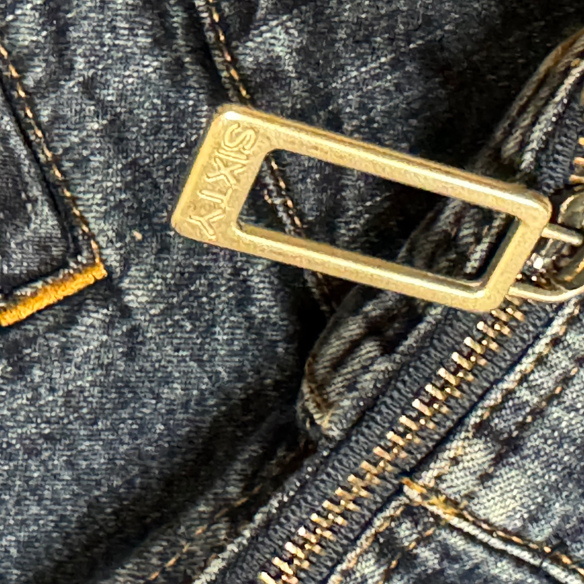 Miss Sixty Y2K bootcut jeans – Close-up 2