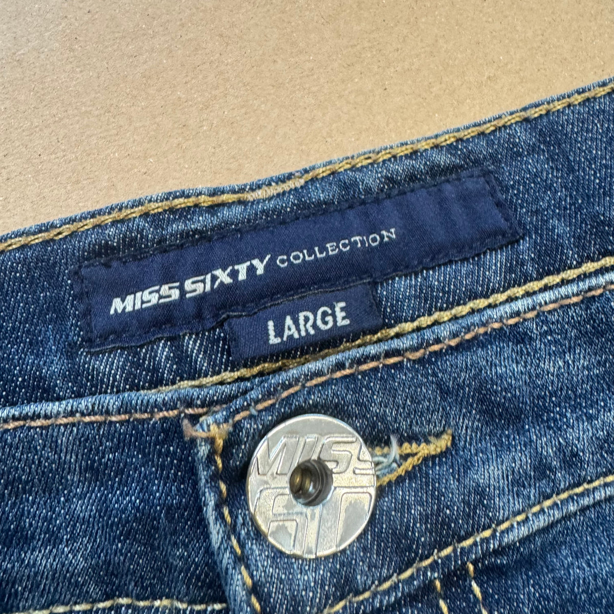 Miss Sixty Y2K summer skirt – Close-up 4