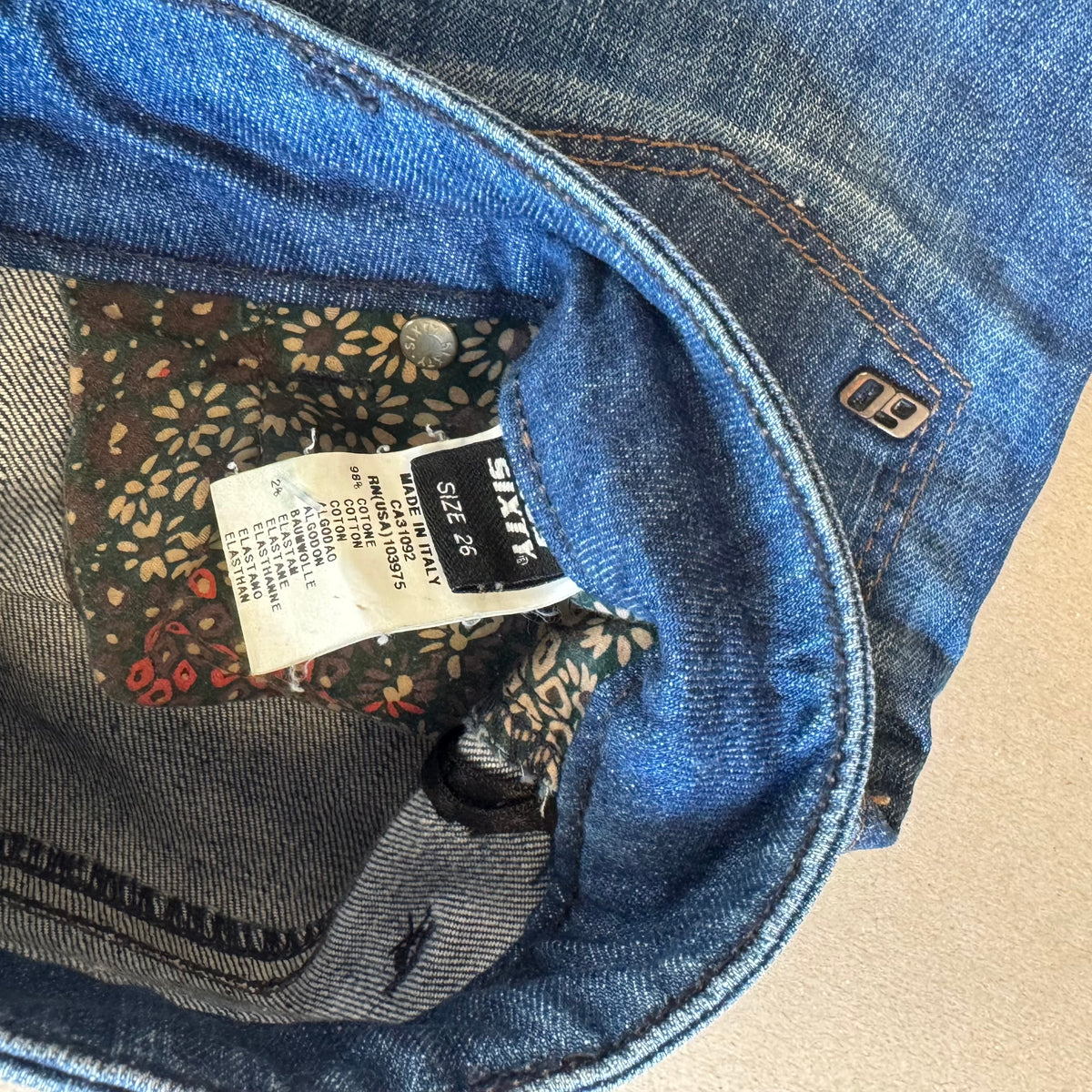 Miss Sixty Y2K Wide leg jeans – Close-up 4
