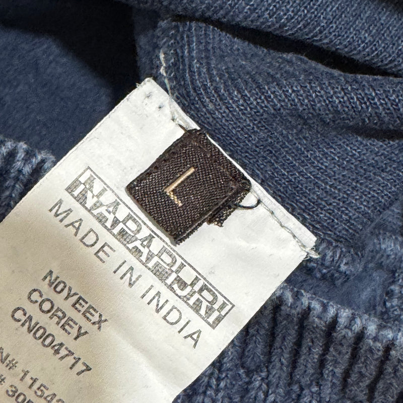Detailansicht: Sourced limited accessories and clothes Napapijri official bulletin blue sweatshirt – Logo, Nähte oder Material