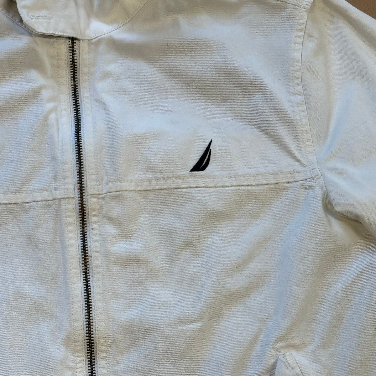 Nautica jacket – Close-up 1