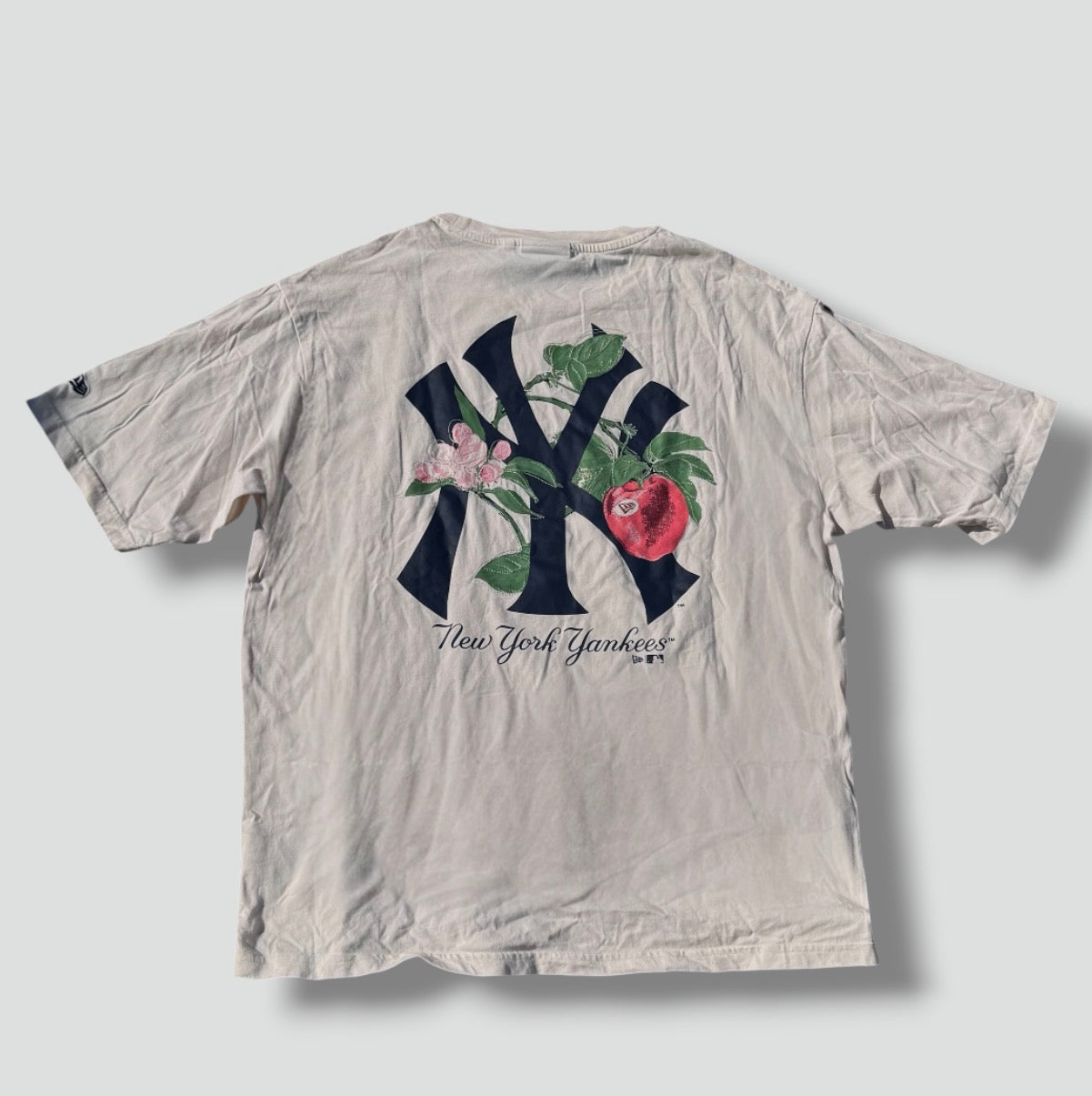 New Era Yankees Roses graphic T-shirt