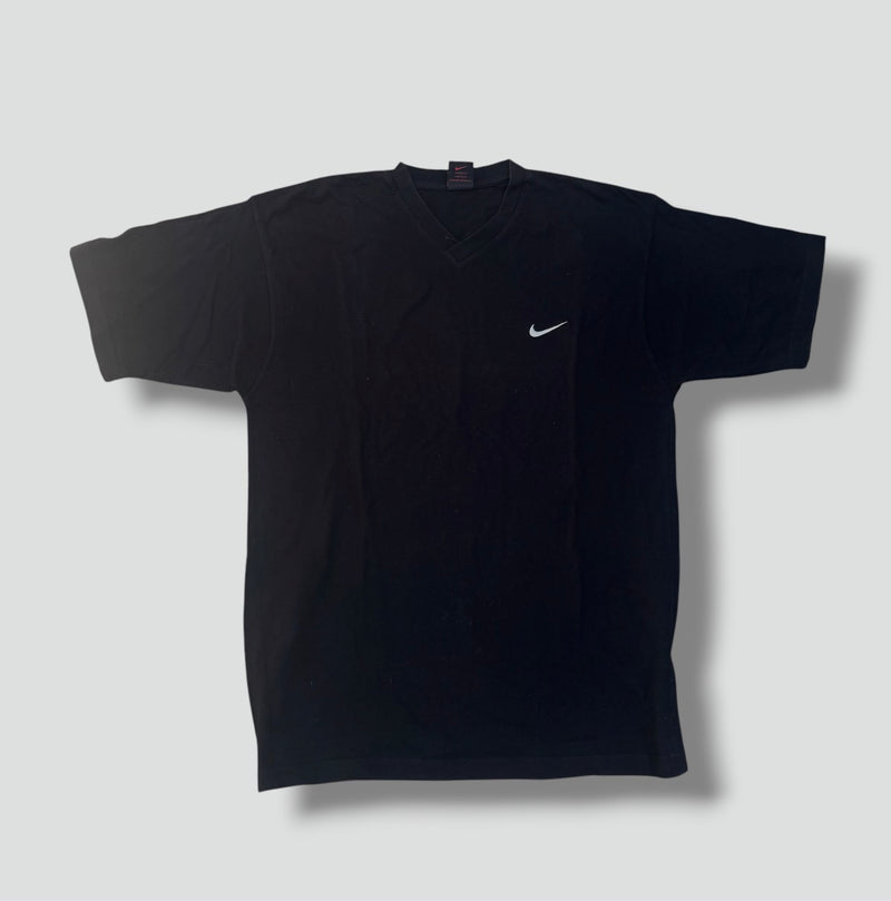 Sourced limited accessories and clothes Nike classic black retro T-shirt – Secondhand Streetwear