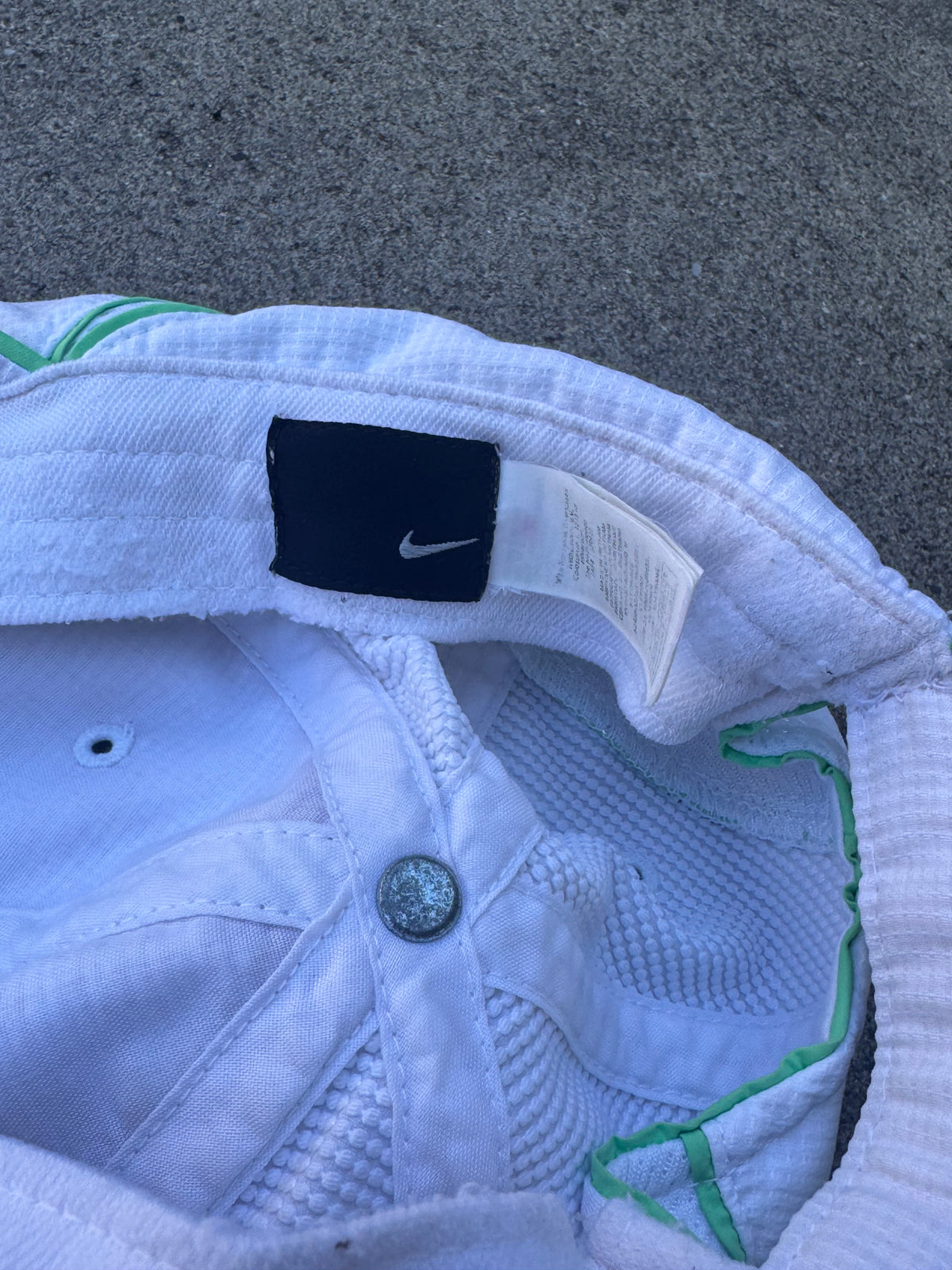 Nike Dry Fit sportswear 00s cap – Close-up 3