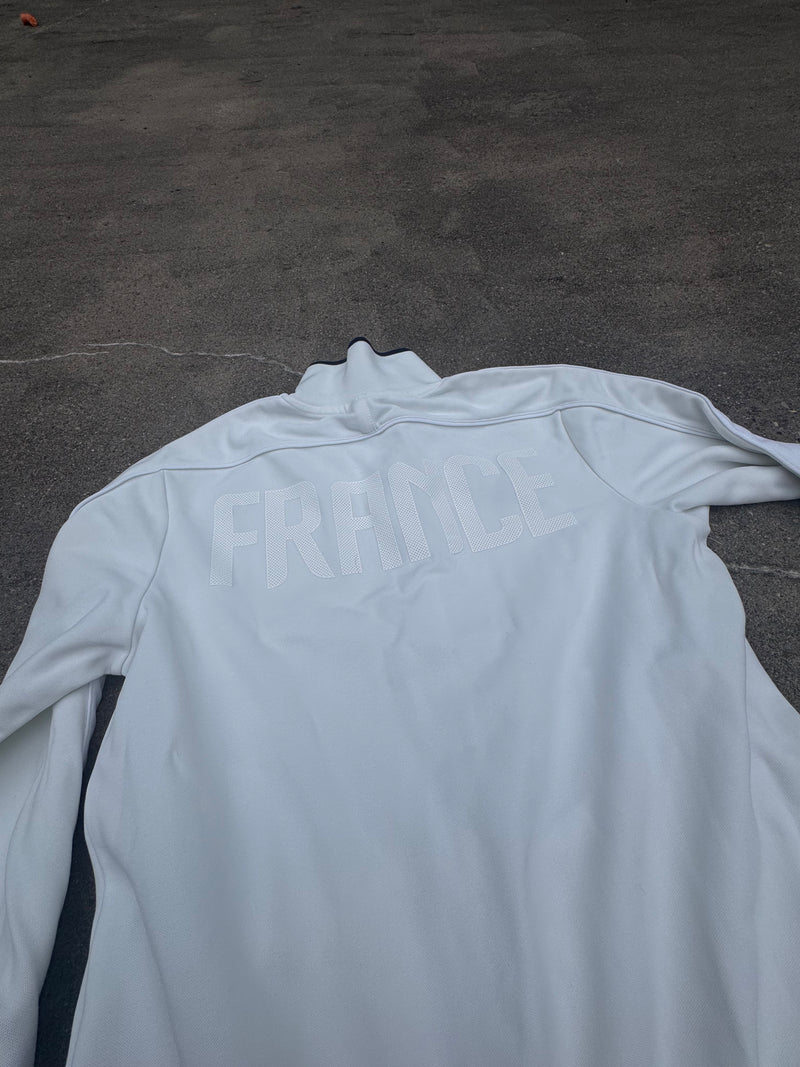 Detailansicht: Sourced limited accessories and clothes Nike France FFF Football white track jacket – Logo, Nähte oder Material