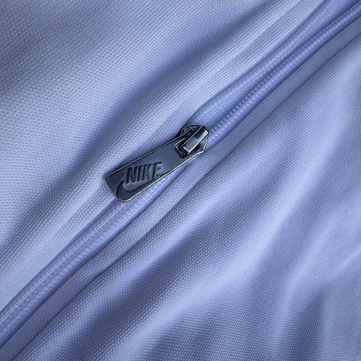 Nike France FFF streetwear 00s track jacket – Close-up 4