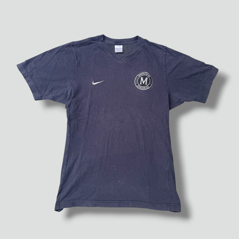 Sourced limited accessories and clothes Nike Metropolitan oval T-shirt – Secondhand Streetwear