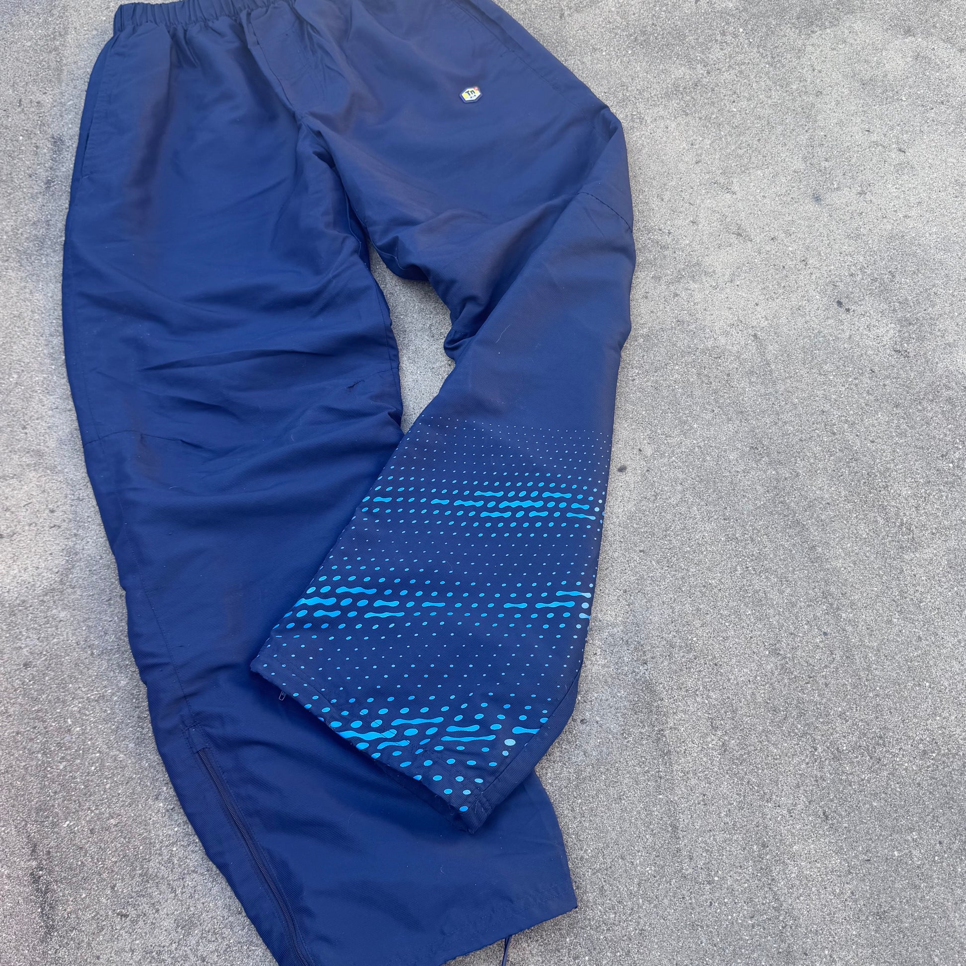 Nike TN blue vintage baggy track pants – Close-up 2