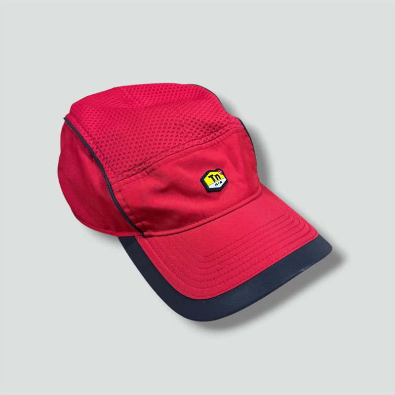 Sourced limited accessories and clothes Nike Tn Hat Aerobill AW84 red – Secondhand Streetwear
