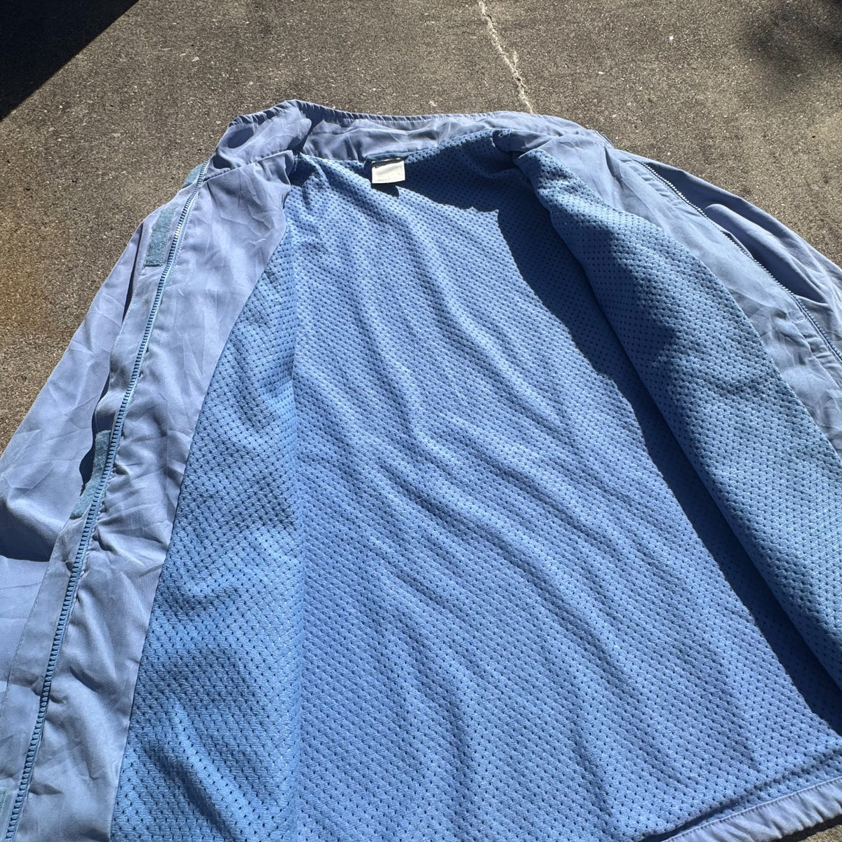 Nike vintage sky blue rain jacket – Close-up 2