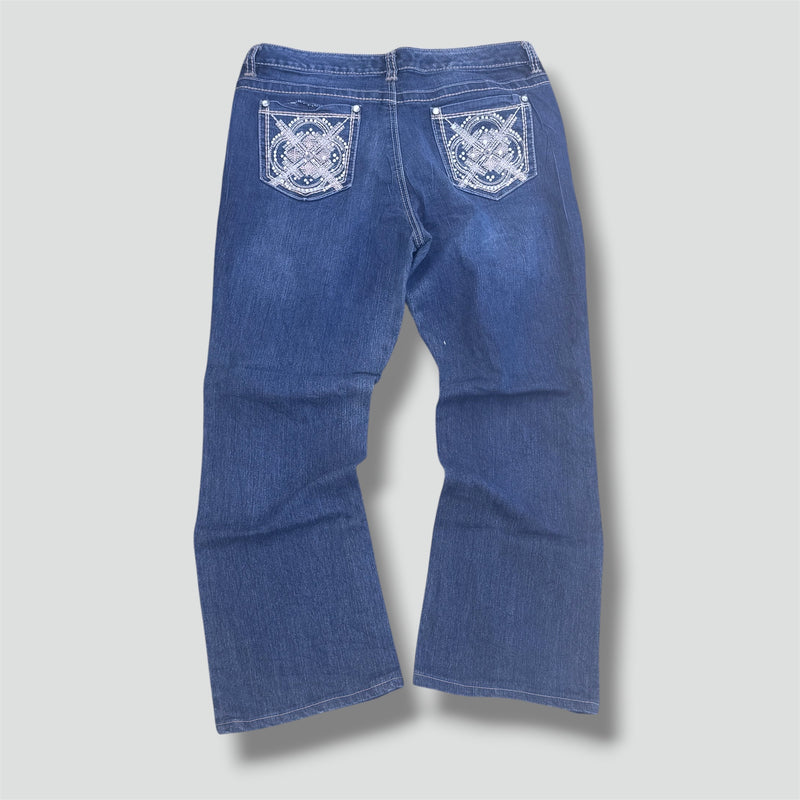 Sourced limited accessories and clothes Nine West bootcut rhinestones y2k jeans – Secondhand Streetwear