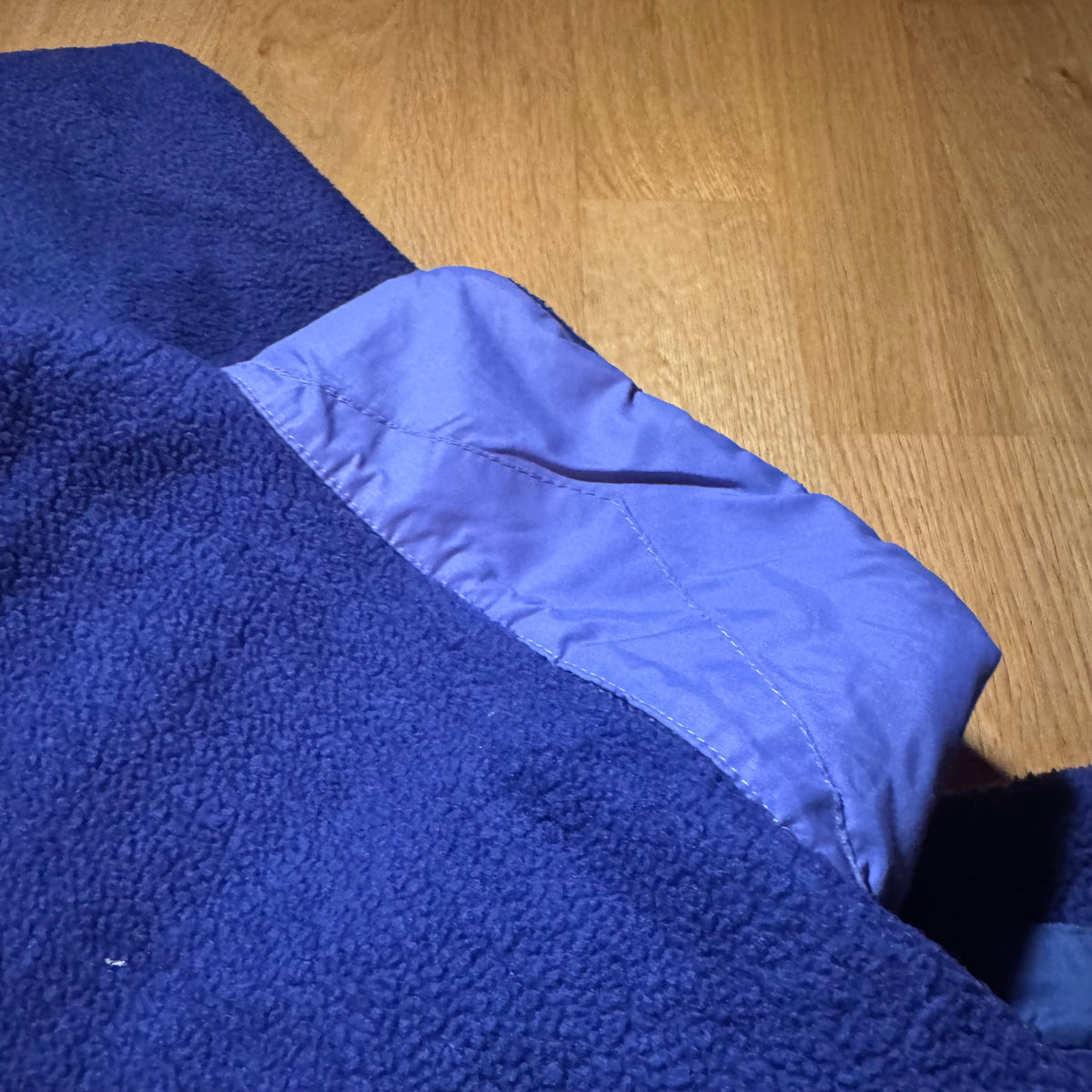 Patagonia purple fleece jacket – Close-up 5