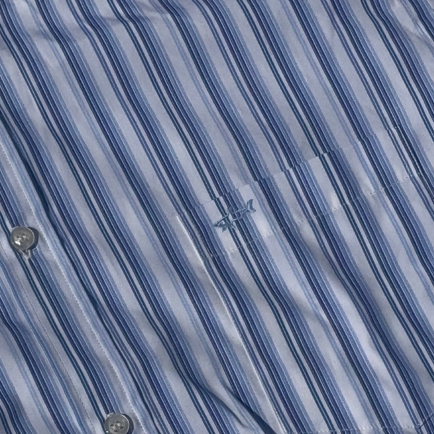 Paul & Shark retro blue striped shirt – Close-up 2