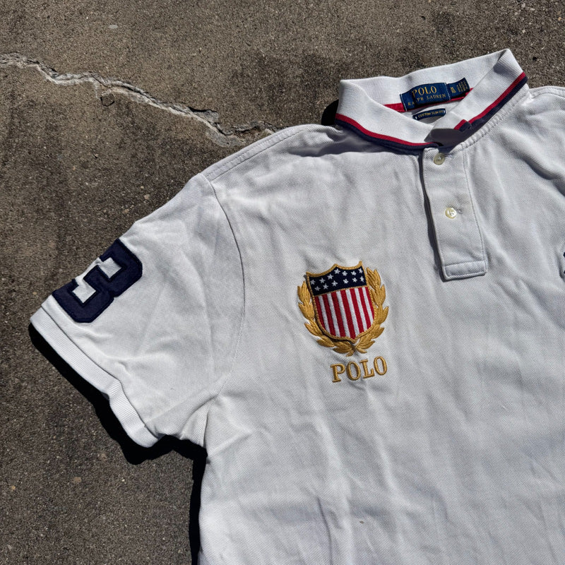 Detailansicht: Sourced limited accessories and clothes Ralph Lauren Big Pony USA white polo shirt – Logo, Nähte oder Material