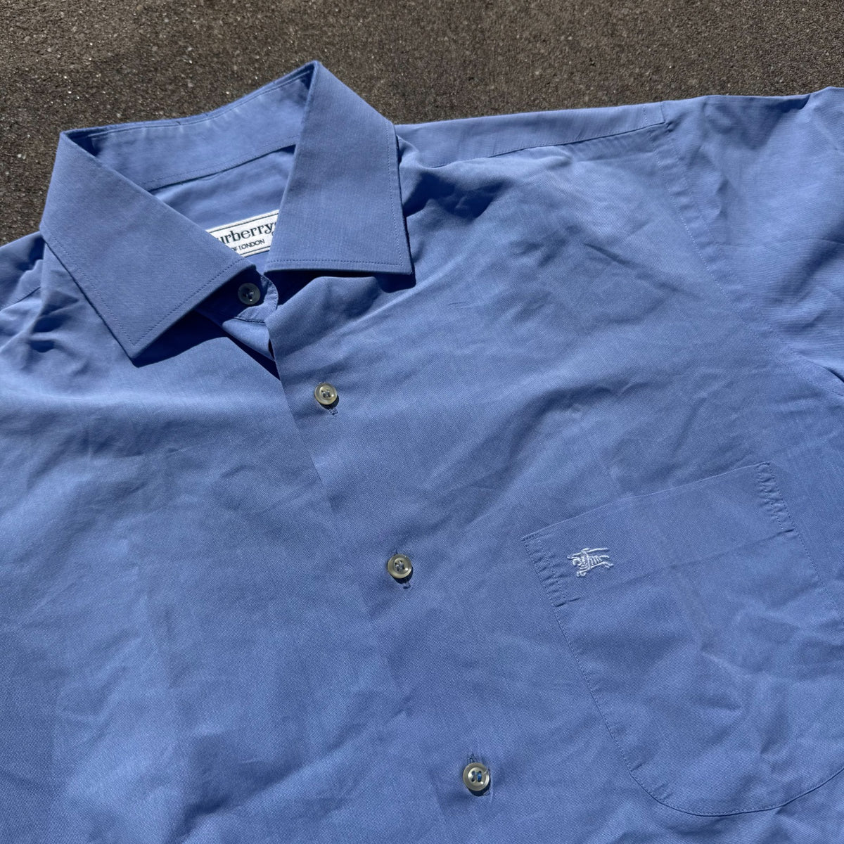 Burberry vintage sky blue loose shirt