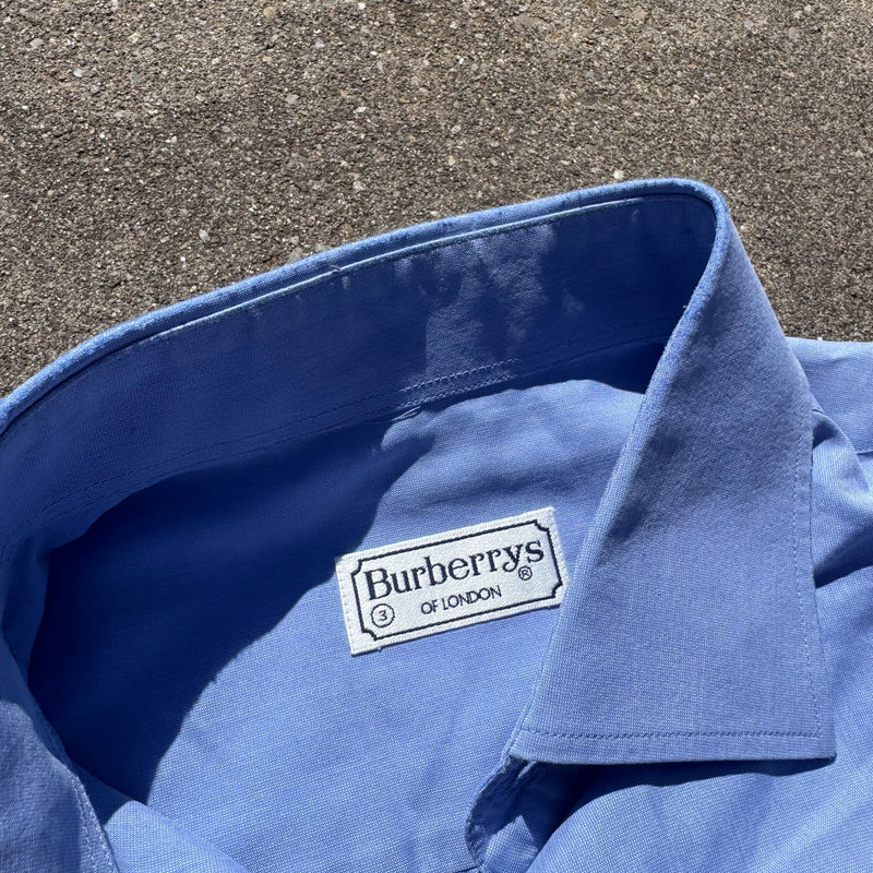 Detailansicht: Sourced limited accessories and clothes Burberry vintage sky blue loose shirt – Logo, Nähte oder Material
