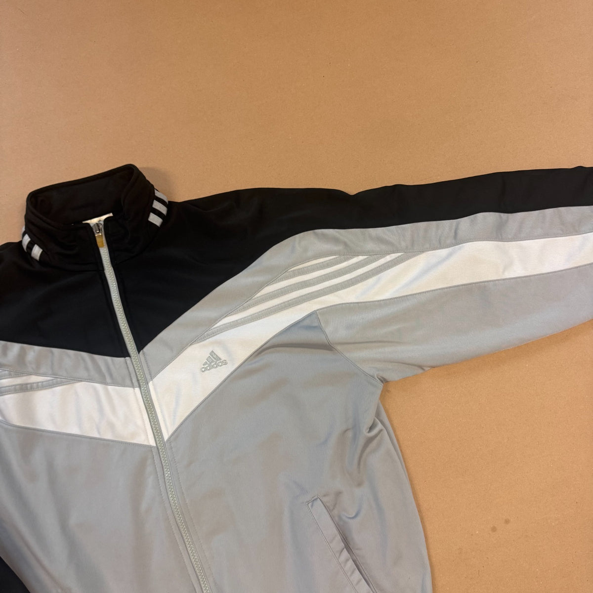 Adidas vintage 90s grey track jacket