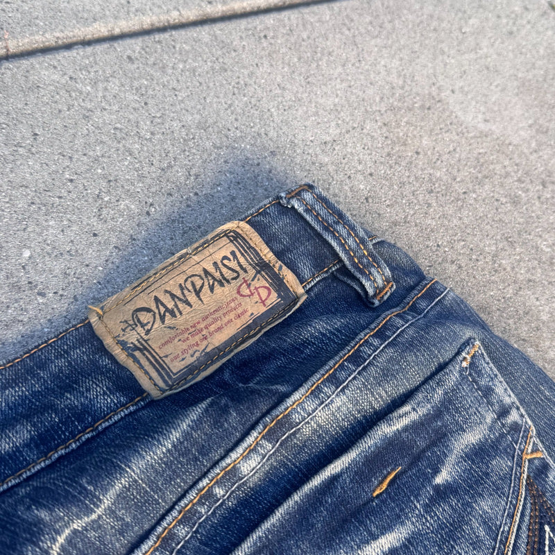 Detailansicht: Sourced limited accessories and clothes Danpaisi vintage retro denim jeans – Logo, Nähte oder Material