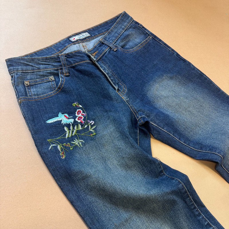 Detailansicht: Sourced limited accessories and clothes Jing Huang vintage floral baggy jeans – Logo, Nähte oder Material