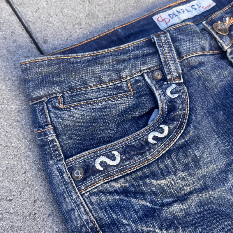 Detailansicht: Sourced limited accessories and clothes Danpaisi vintage retro denim jeans – Logo, Nähte oder Material