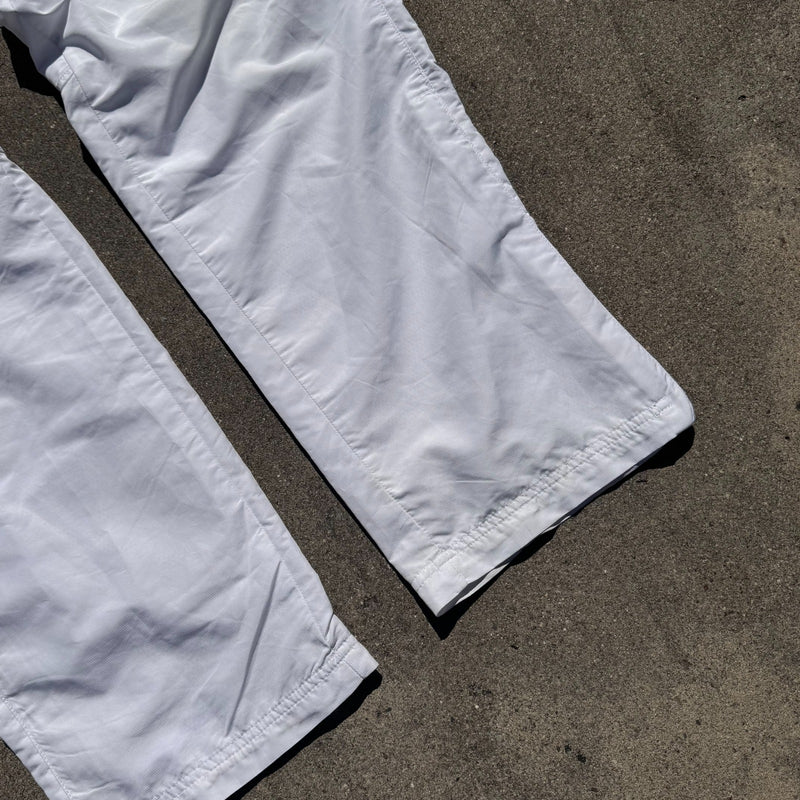 Detailansicht: Sourced limited accessories and clothes Nike Tennis vintage white track pants – Logo, Nähte oder Material
