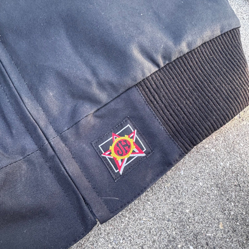 Detailansicht: Sourced limited accessories and clothes Lamborghini streetwear 00s racing – Logo, Nähte oder Material