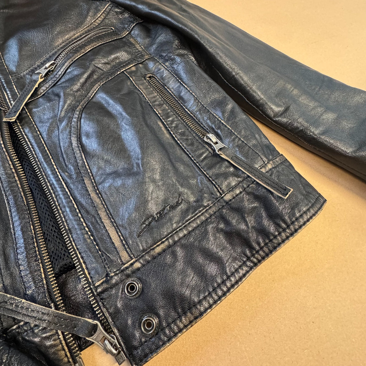 Redskins black vintage women's leather jacket