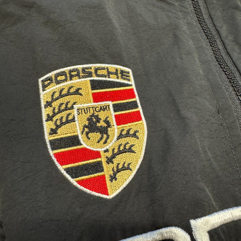 Detailansicht: Sourced limited accessories and clothes La Martina Porsche 2008 black rain jacket – Logo, Nähte oder Material