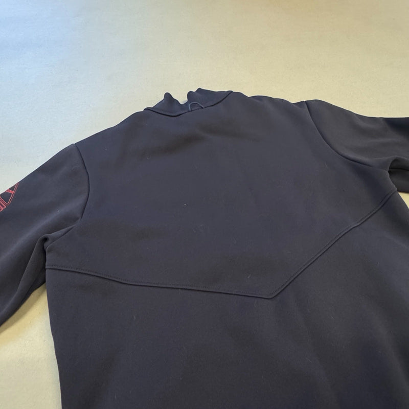 Detailansicht: Sourced limited accessories and clothes Nike ACG Equipment vintage track jacket – Logo, Nähte oder Material
