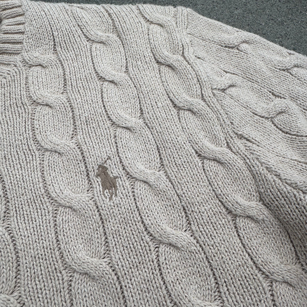 Polo Ralph Lauren classic beige knit-sweatshirt – Close-up 1