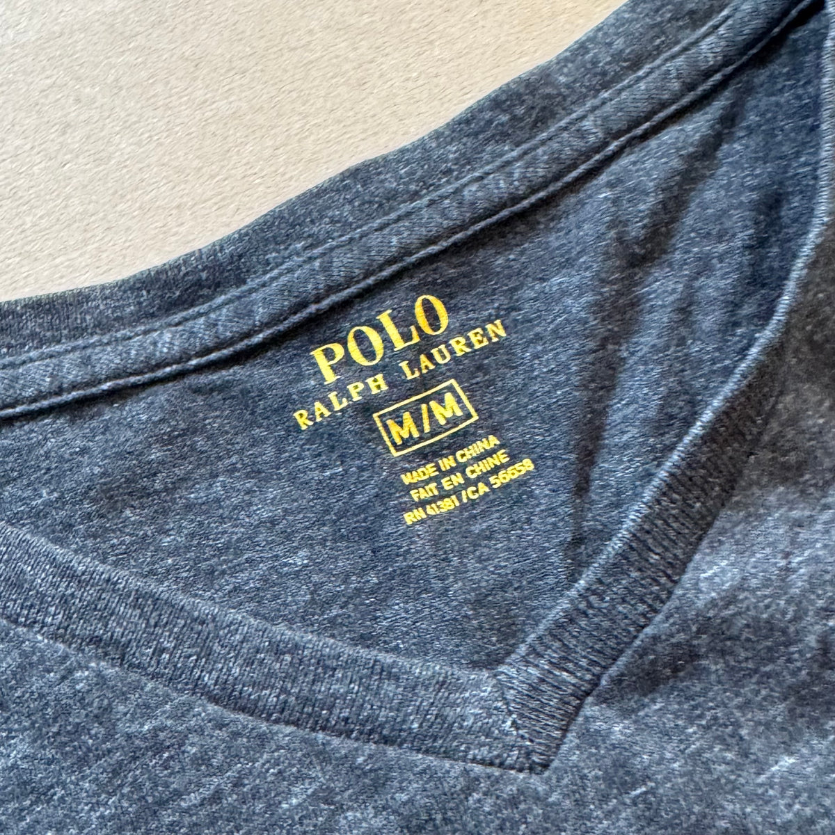 Polo Ralph Lauren classic V-neck t-shirt – Close-up 2