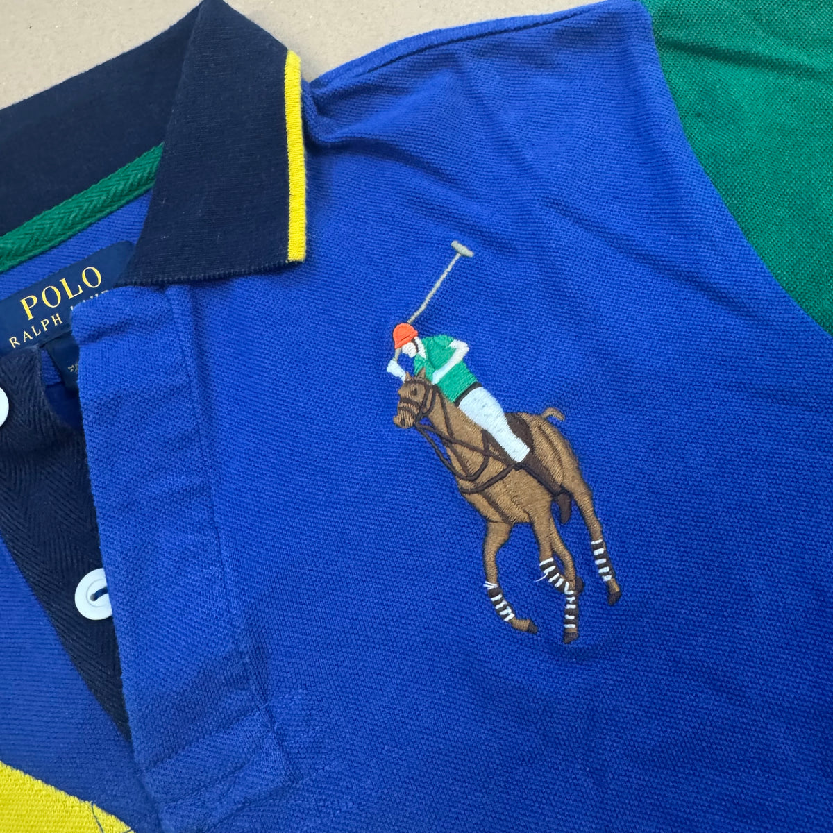 Polo Ralph Lauren colorful poloshirt – Close-up 1