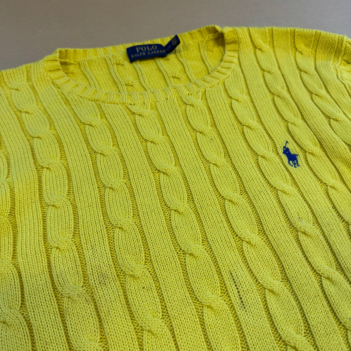 Polo Ralph Lauren knitted yellow sweatshirt – Close-up 1
