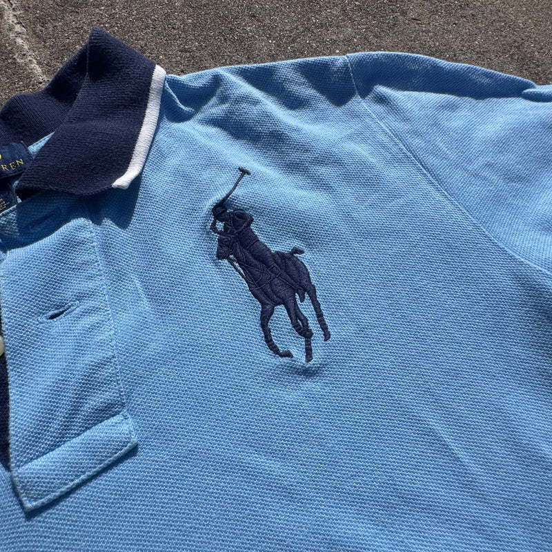 Detailansicht: Sourced limited accessories and clothes Polo Ralph Lauren Quality Goods sky blue polo shirt – Logo, Nähte oder Material