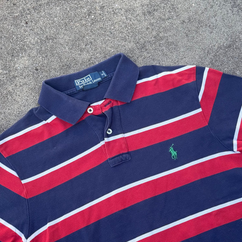 Detailansicht: Sourced limited accessories and clothes Polo Ralph Lauren striped retro polo shirt – Logo, Nähte oder Material
