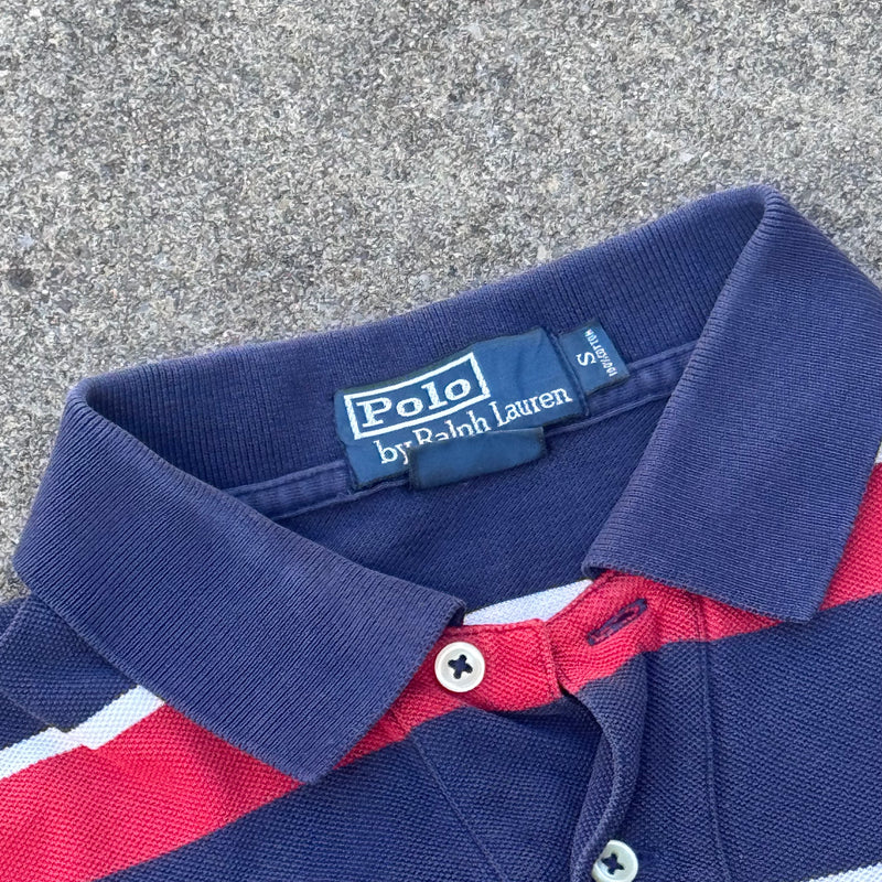 Detailansicht: Sourced limited accessories and clothes Polo Ralph Lauren striped retro polo shirt – Logo, Nähte oder Material