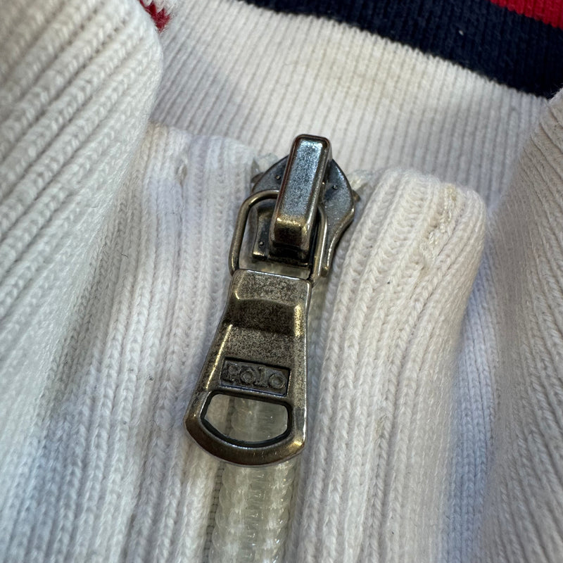 Detailansicht: Sourced limited accessories and clothes Polo Ralph Lauren vintage white zip-up – Logo, Nähte oder Material