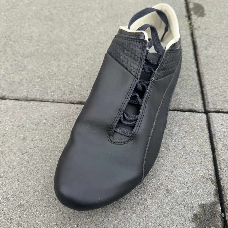 Detailansicht: Sourced limited accessories and clothes Puma Speedcat black leather shoes – Logo, Nähte oder Material